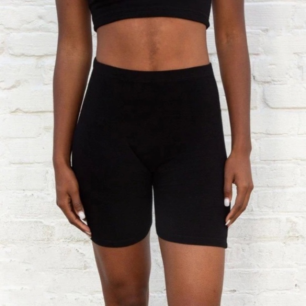 Brandy Melville Biker Shorte
